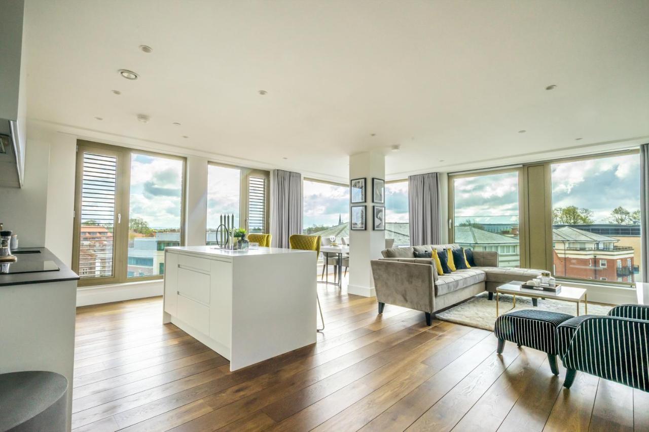 Skyview Retreat @ Ryedale House Apartment Йорк Екстериор снимка